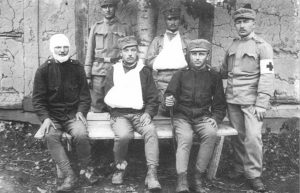 Уніформа спільного війська та угорського гонведу, а також «мазепинки» парамілітарних формувань у Легіоні УСС