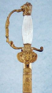 Ефес шпаги чиновника імператорського та королівського Двору моделі 1897 року (Ortner C., Artlieb E. With Drawn Sword: Austro-Hungarian Edged Weapons 1948–1918. – Verlag Militaria, Vienna, Austria, 2003. – S. 523.)